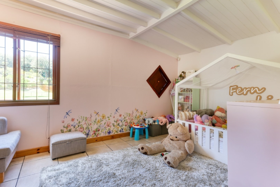 To Let 4 Bedroom Property for Rent in Crofters Valley Western Cape